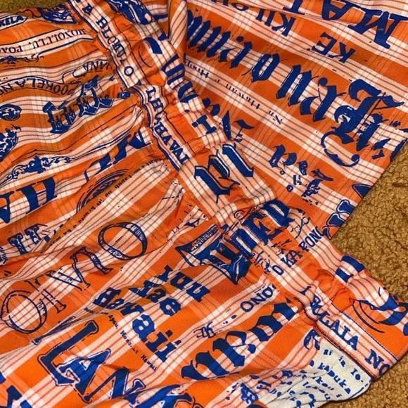 Orange palaka Kauluae Hawaii newsprint pants medium wide leg cropped - Picture 8 of 8